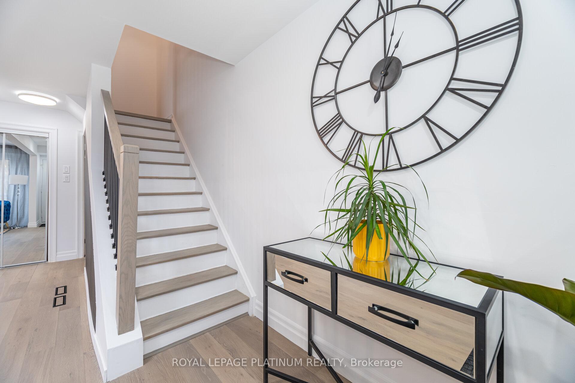 Photo 18 of 230 Archdekin Drive, Brampton, Madoc — HOMEH