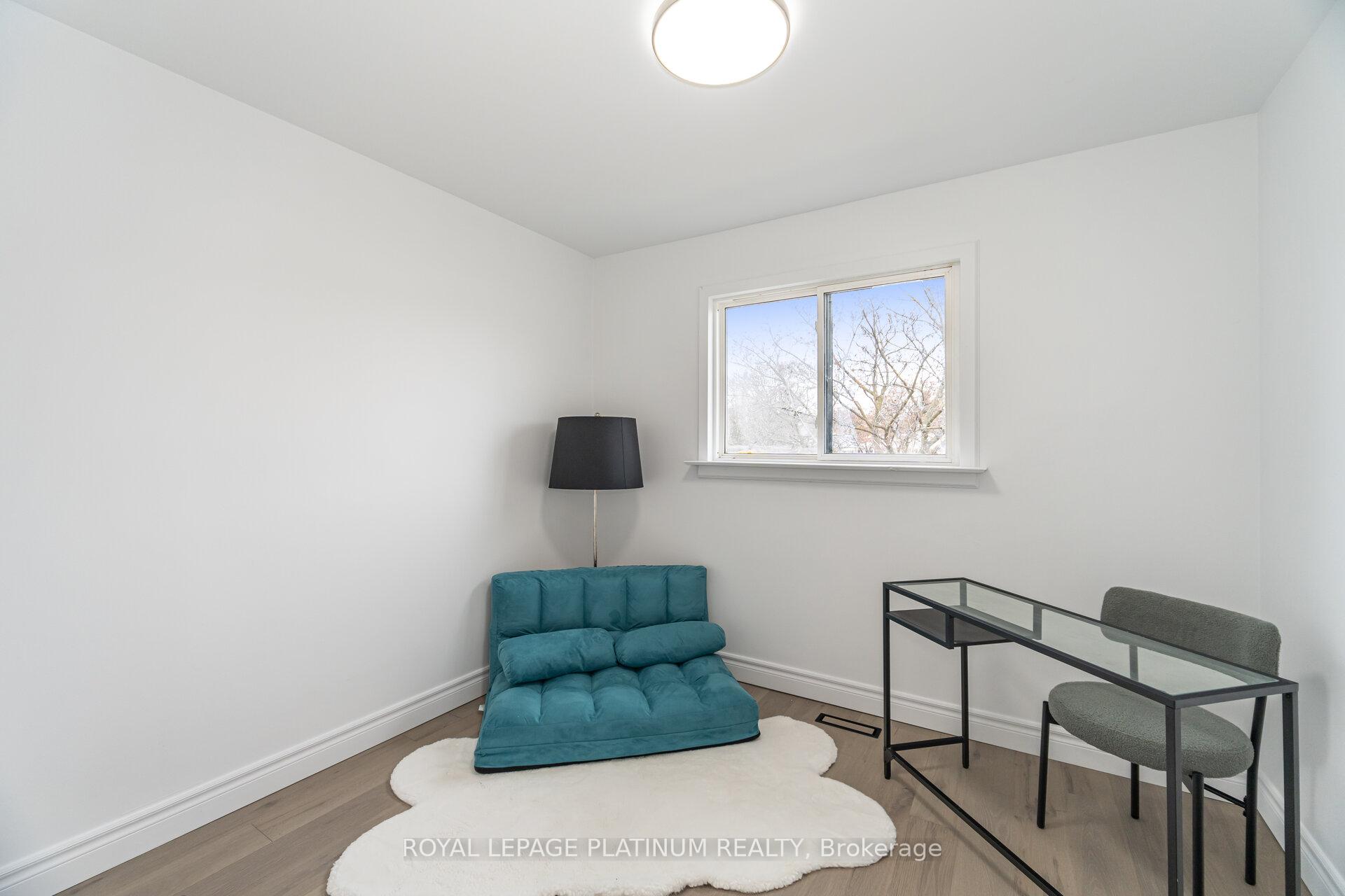 Photo 27 of 230 Archdekin Drive, Brampton, Madoc — HOMEH