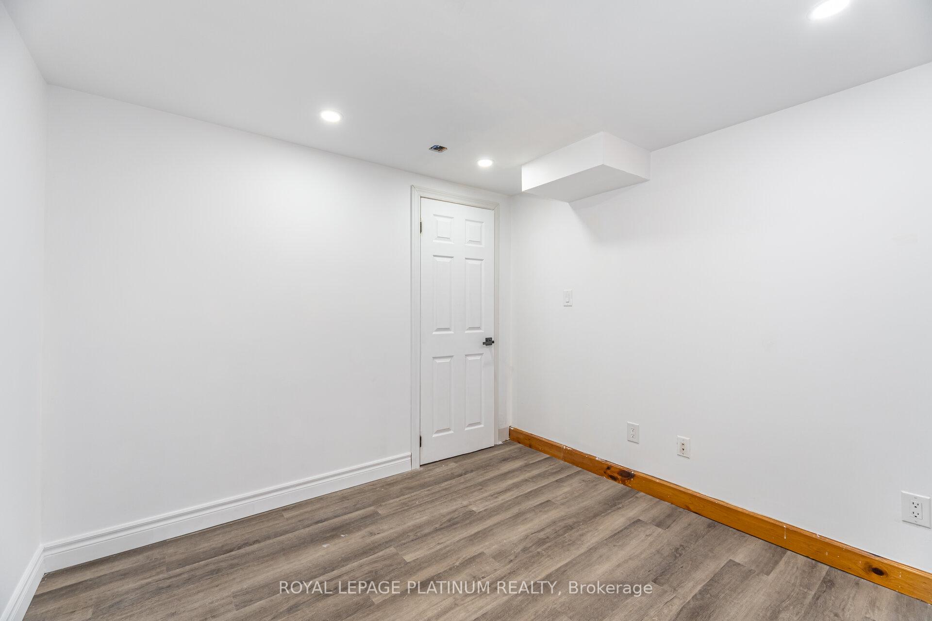 Photo 33 of 230 Archdekin Drive, Brampton, Madoc — HOMEH
