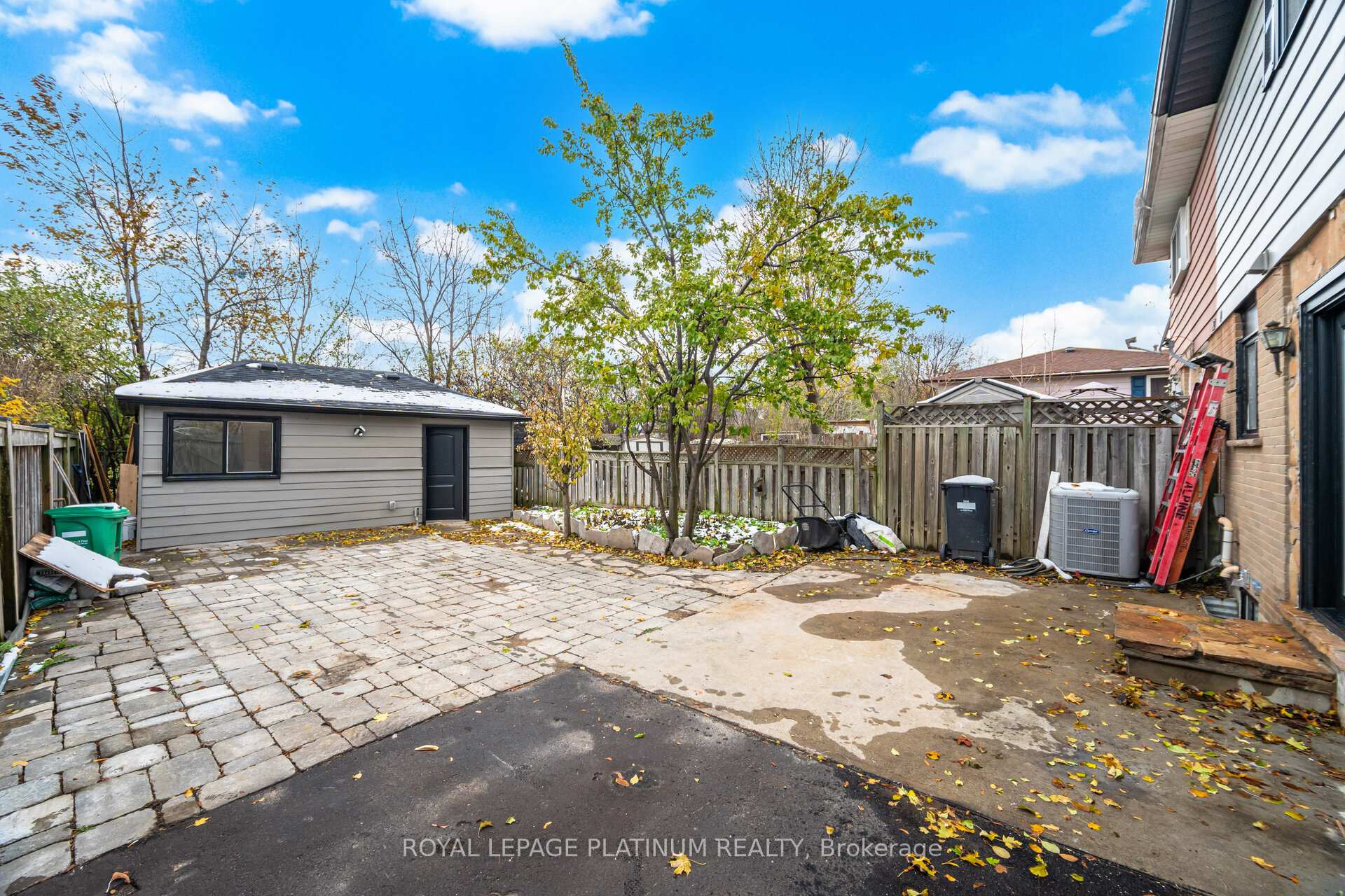 Photo 38 of 230 Archdekin Drive, Brampton, Madoc — HOMEH