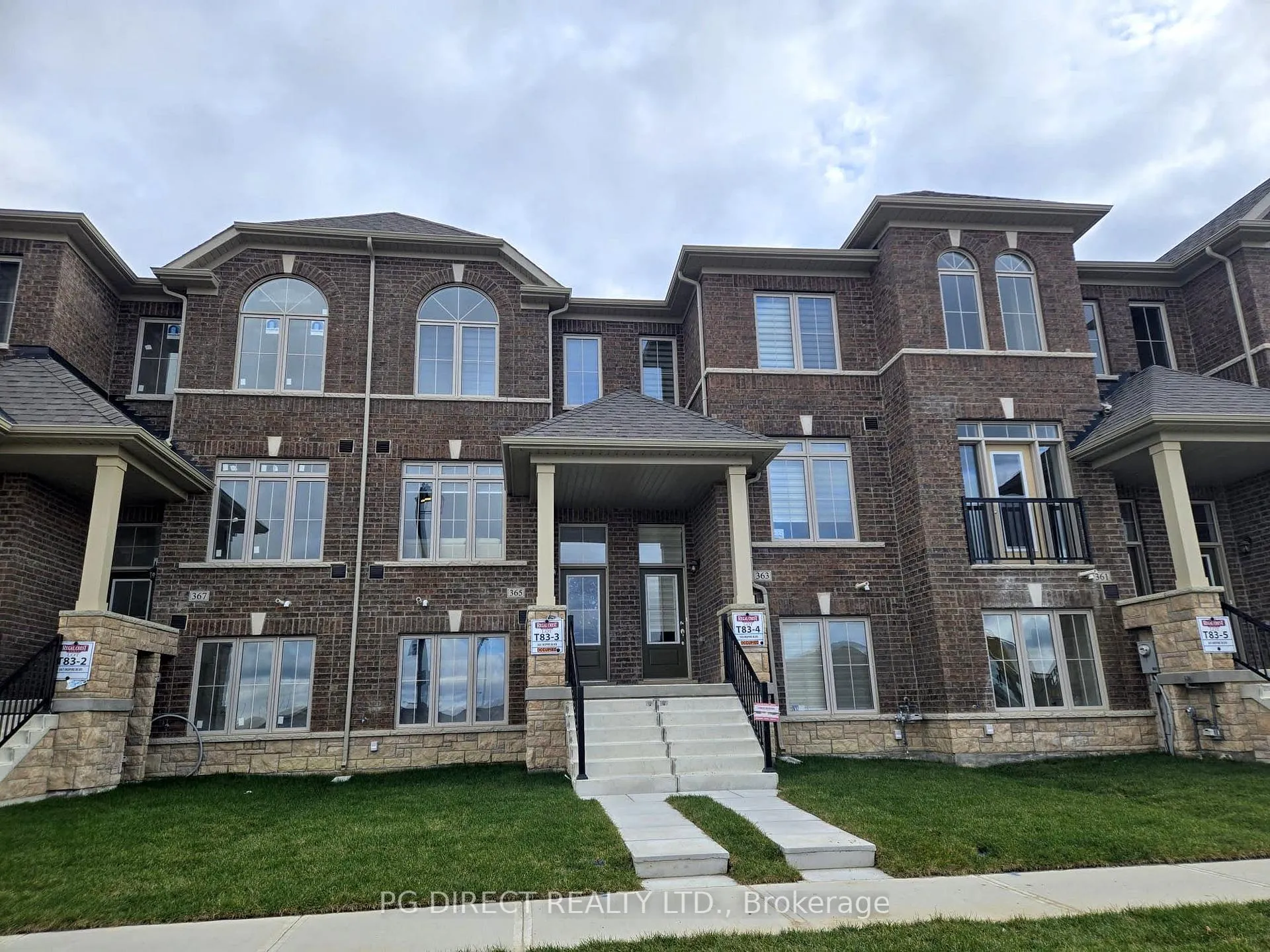 Photo 7 of 367 Inspire Boulevard, Brampton, Brampton North — HOMEH