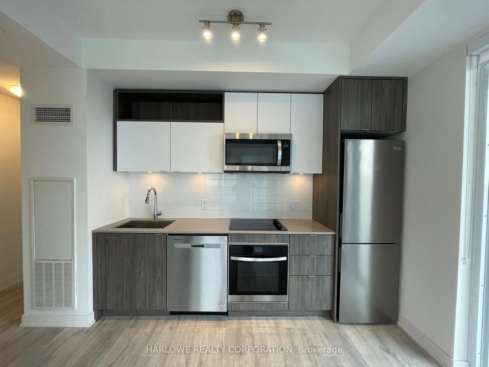 Front of Unit LPH1844, 121 Lower Sherbourne Street