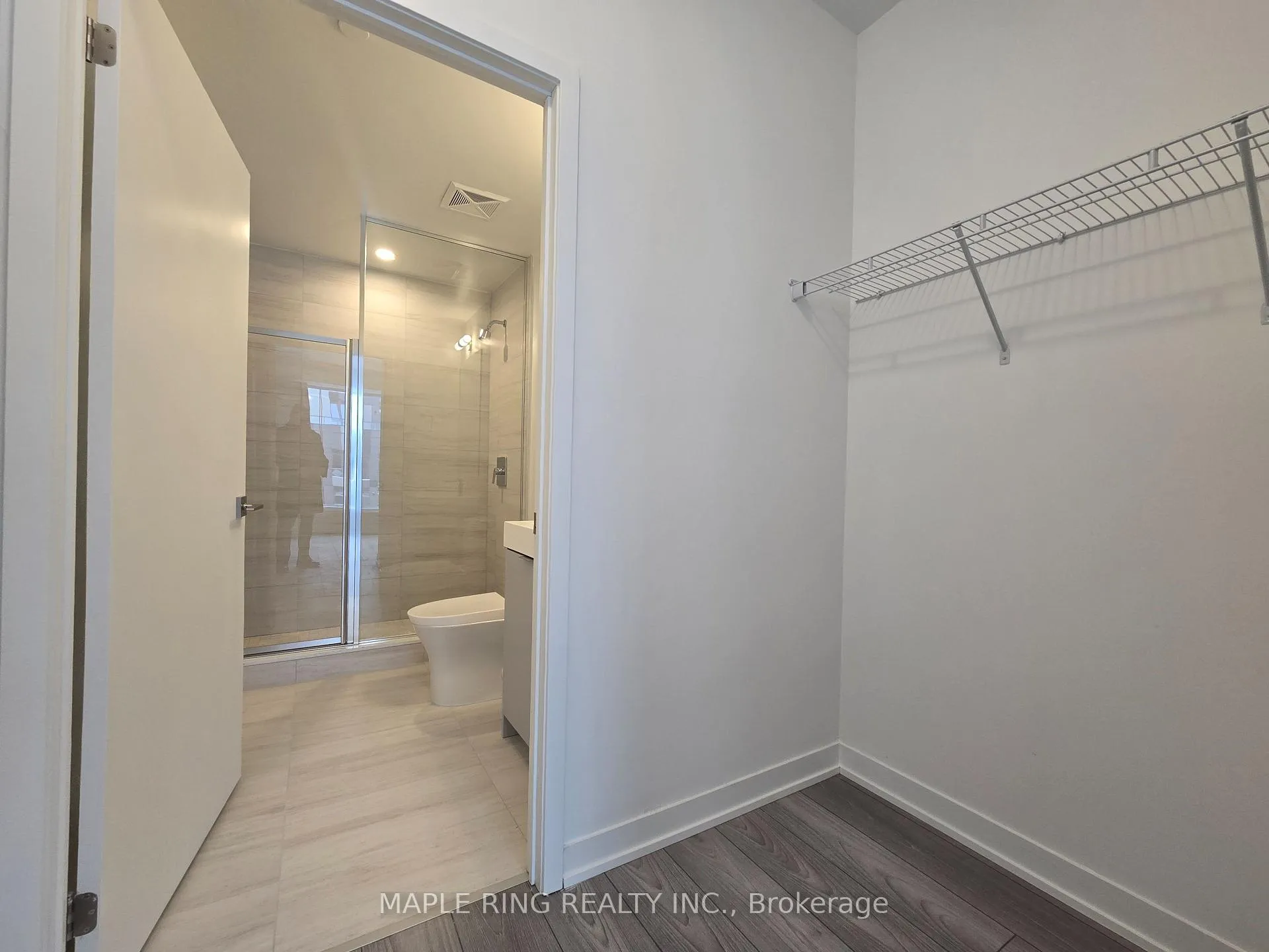 Photo 4 of Unit 443, 498 Caldari Road, Vaughan, Concord — HOMEH