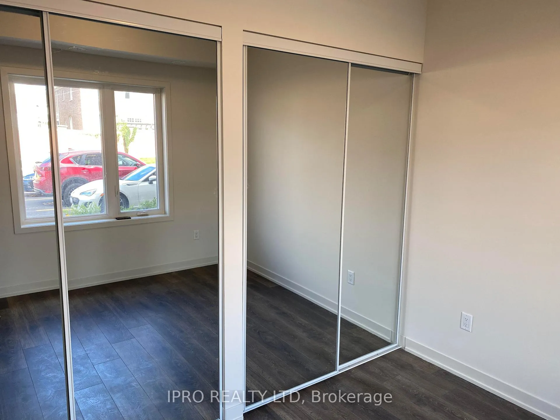 Photo 1 of Unit 103, 62 Sky Harbour Drive E, Brampton, Bram West — HOMEH