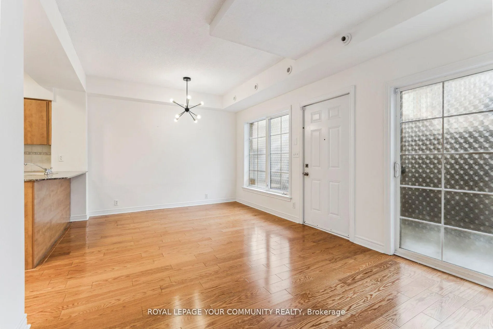 Photo 5 of Unit 103, 207 Wellesley Street E, Toronto, Cabbagetown-South St. James Town — HOMEH