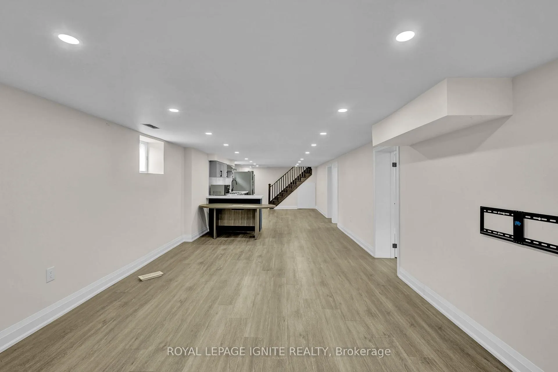 Photo 5 of Unit Lower unit, 1690 Highway 2 Road, Clarington, Courtice — HOMEH