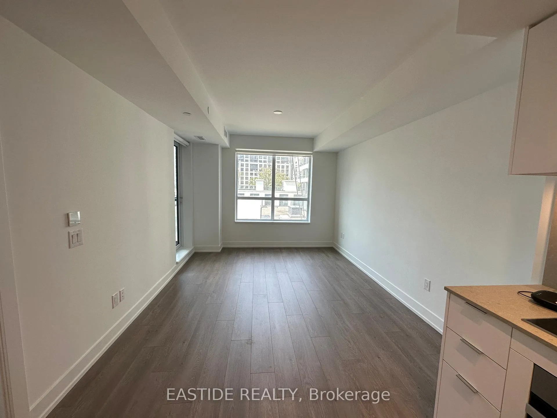 Photo 3 of Unit 523, 9 Clegg Road, Markham, Unionville — HOMEH