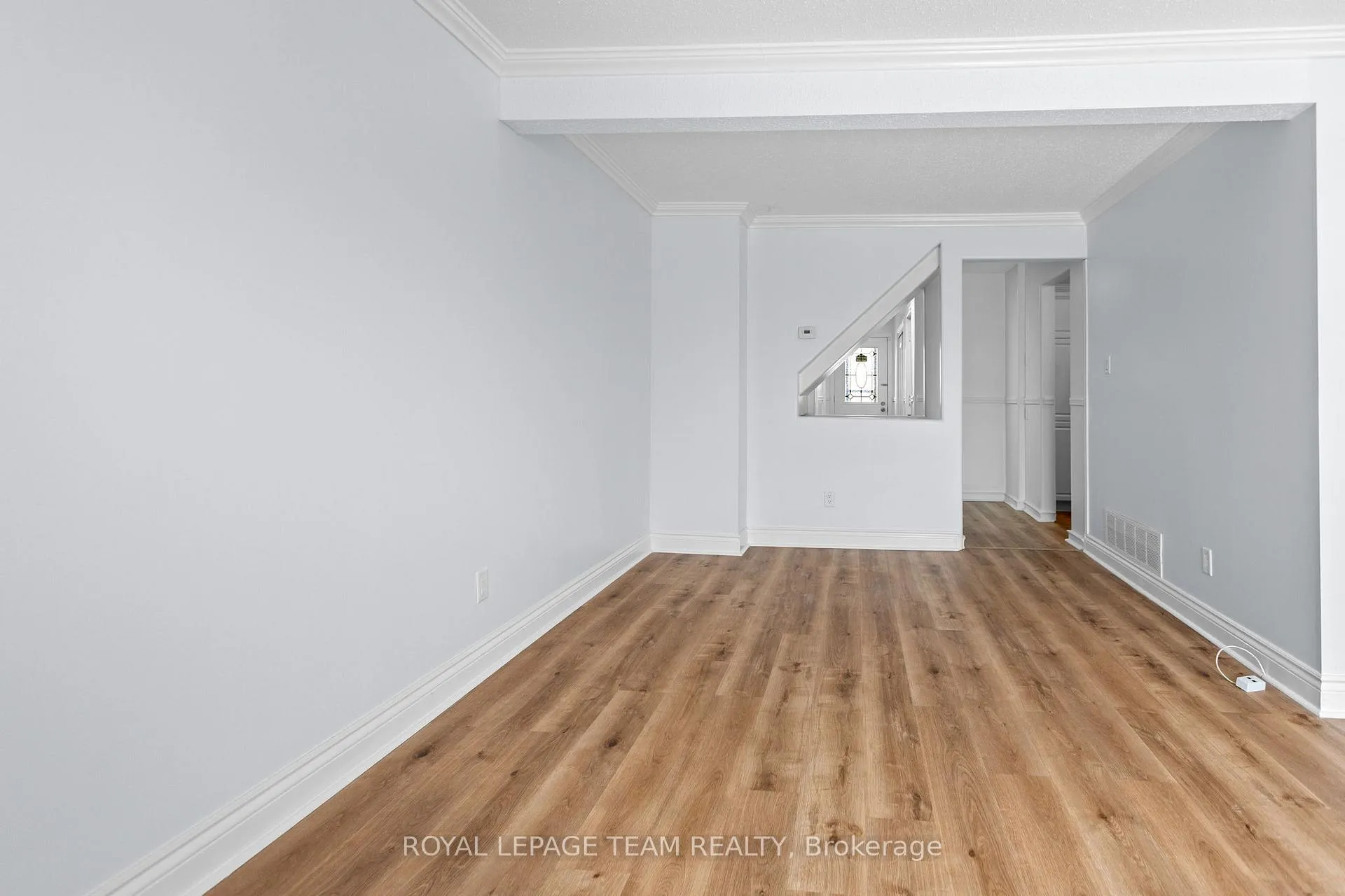Photo 11 of 6356 Mary Jane Crescent, Ottawa, Chateauneuf — HOMEH
