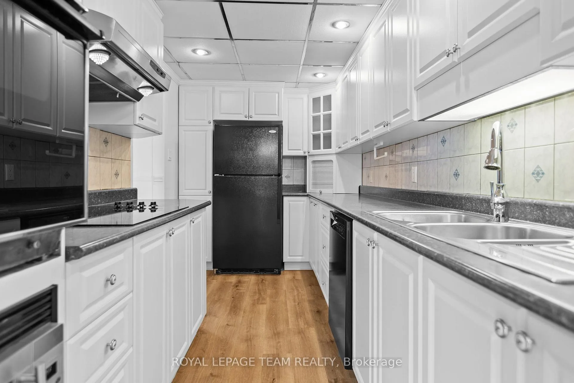 Photo 18 of 6356 Mary Jane Crescent, Ottawa, Chateauneuf — HOMEH