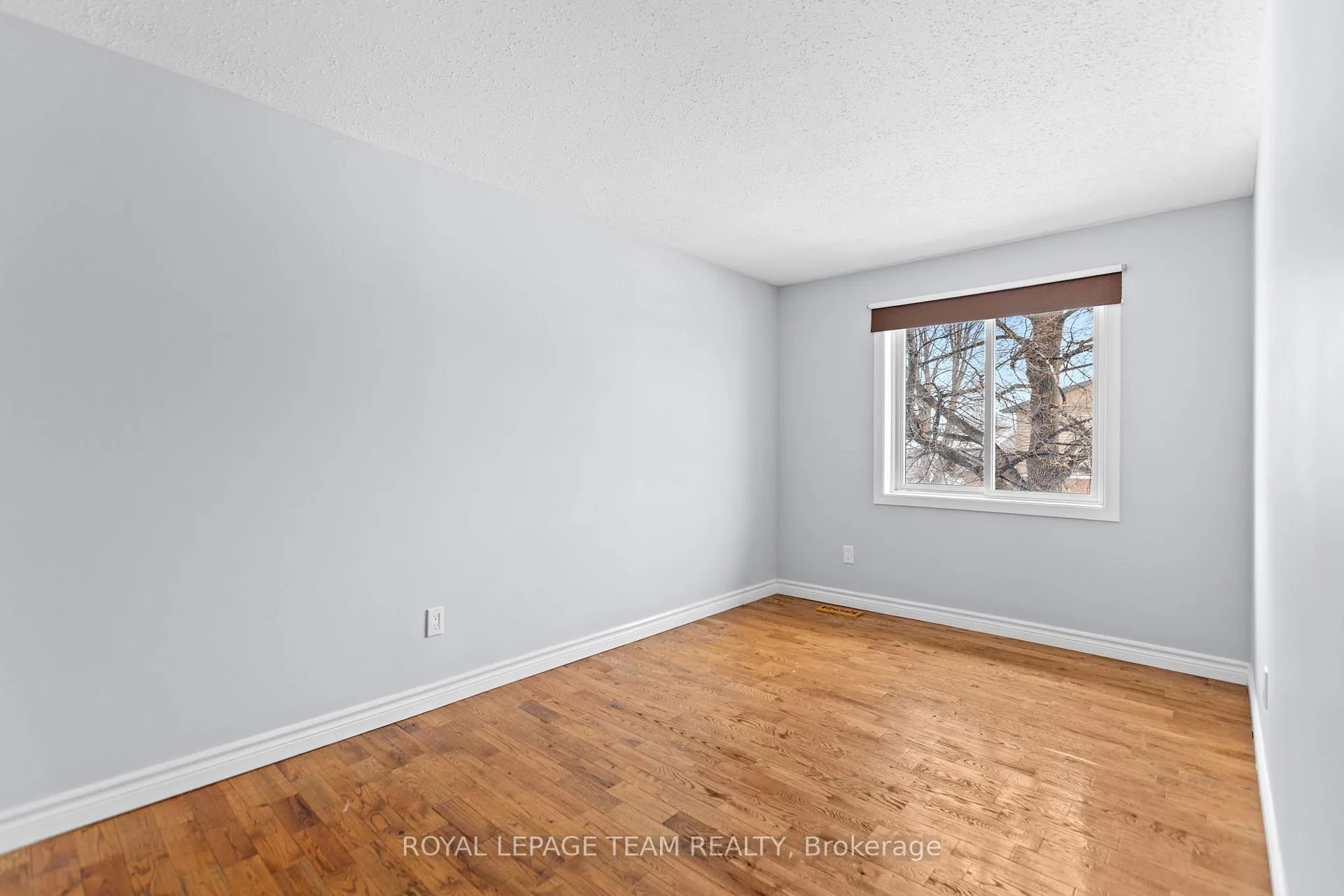 Photo 23 of 6356 Mary Jane Crescent, Ottawa, Chateauneuf — HOMEH