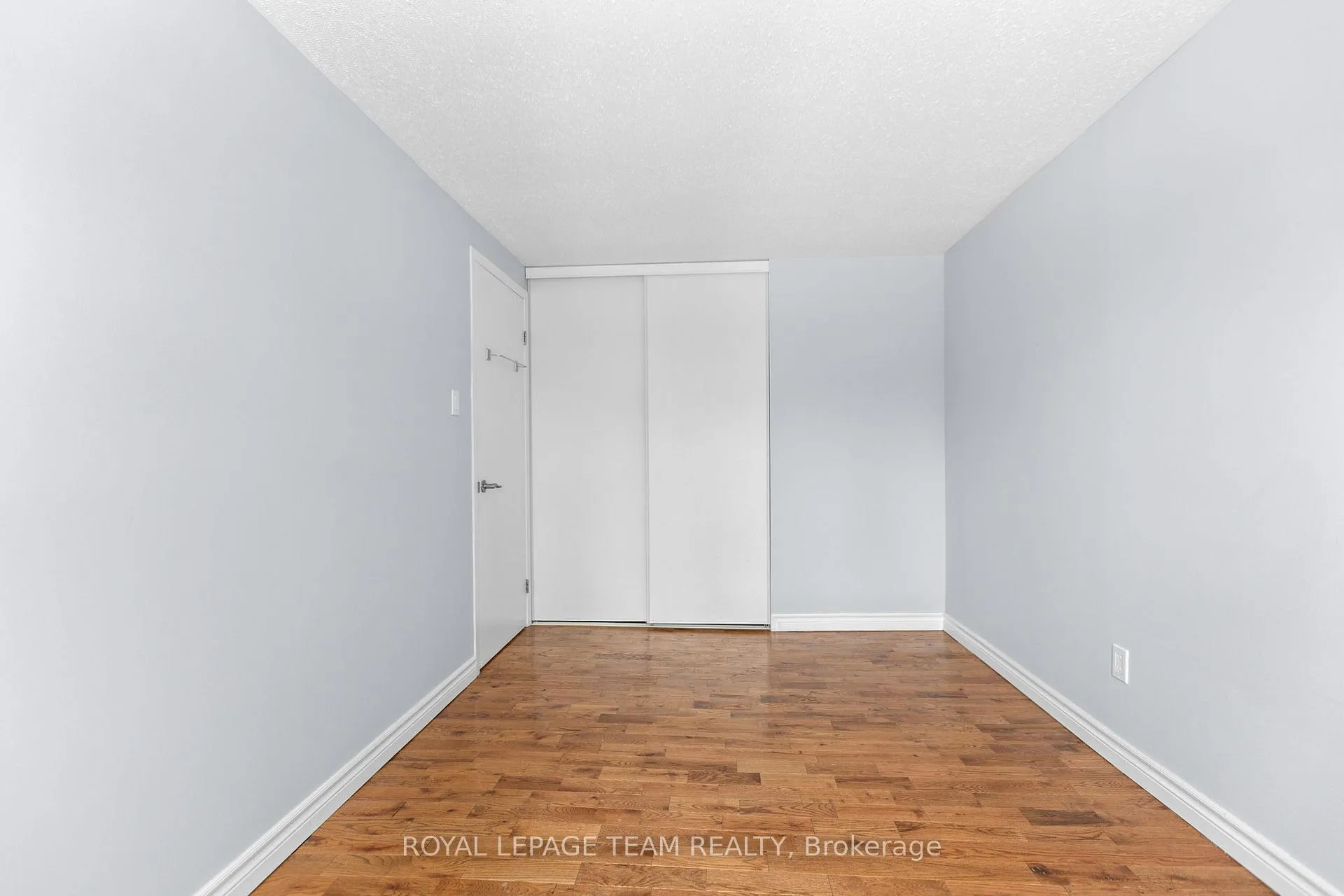 Photo 25 of 6356 Mary Jane Crescent, Ottawa, Chateauneuf — HOMEH