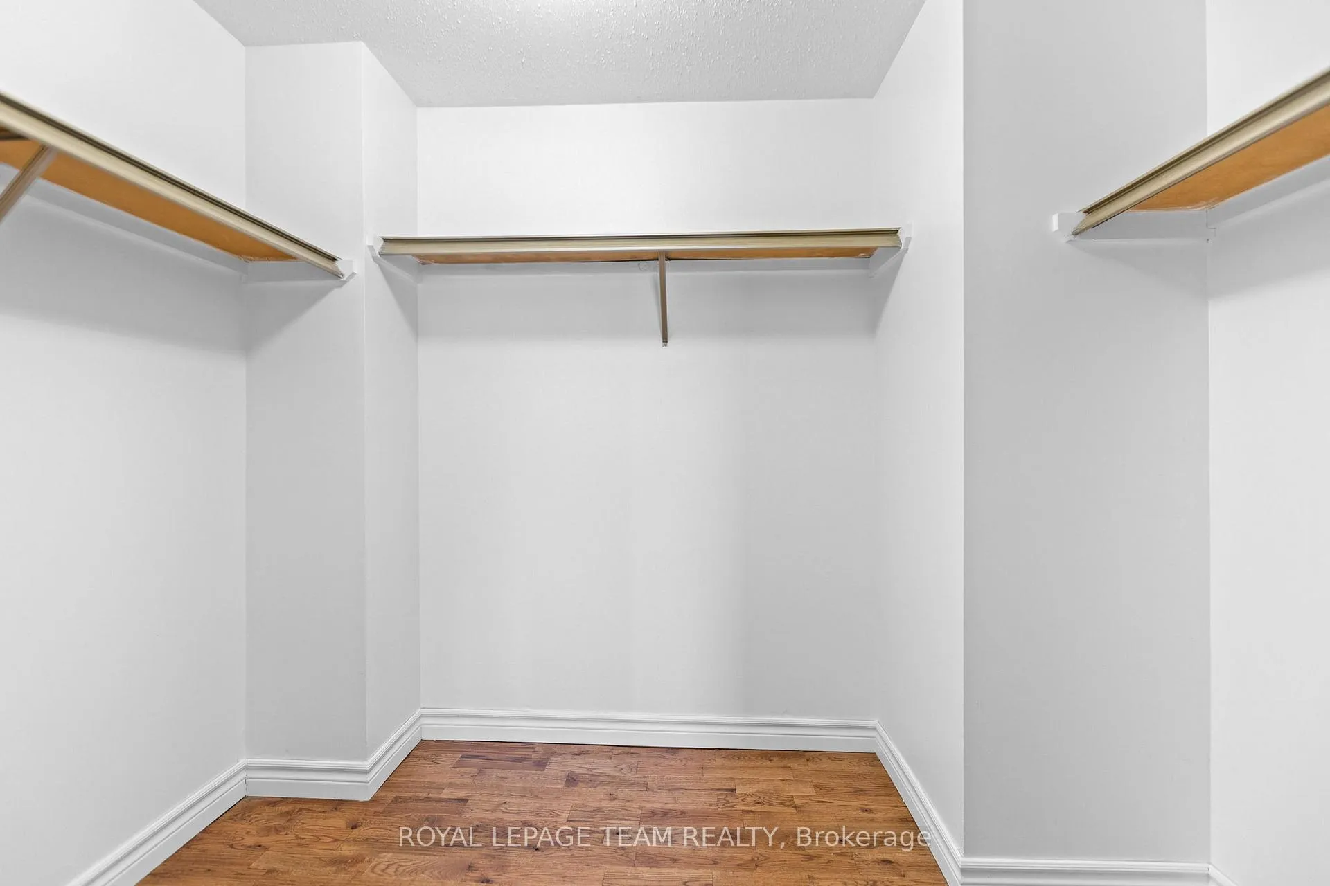 Photo 29 of 6356 Mary Jane Crescent, Ottawa, Chateauneuf — HOMEH