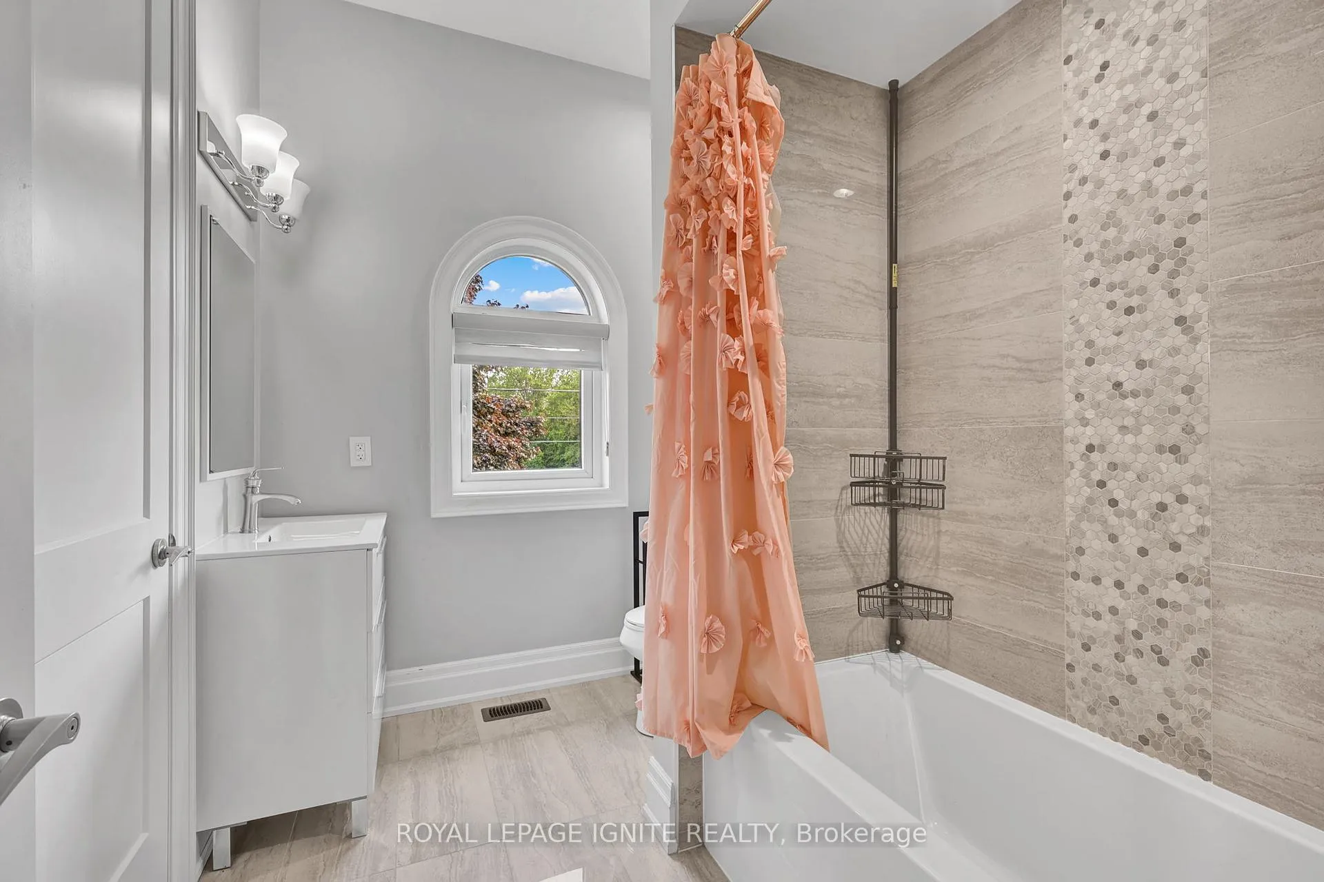 Photo 27 of Unit Main, 1690 Highway 2 Road, Clarington, Courtice — HOMEH