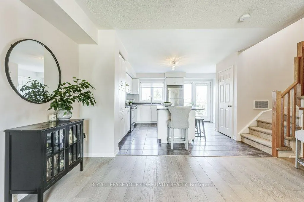 Photo 7 of 73 Burton Howard Drive, Aurora, Bayview Northeast — HOMEH
