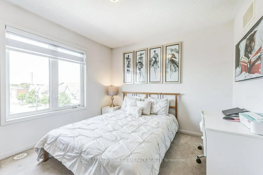 Photo 15 of 73 Burton Howard Drive, Aurora, Bayview Northeast — HOMEH