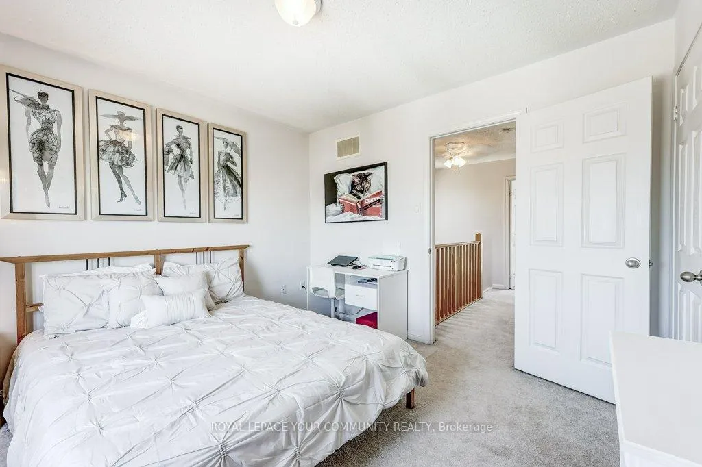 Photo 16 of 73 Burton Howard Drive, Aurora, Bayview Northeast — HOMEH