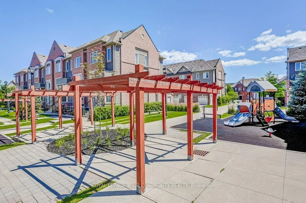 Photo 32 of 73 Burton Howard Drive, Aurora, Bayview Northeast — HOMEH
