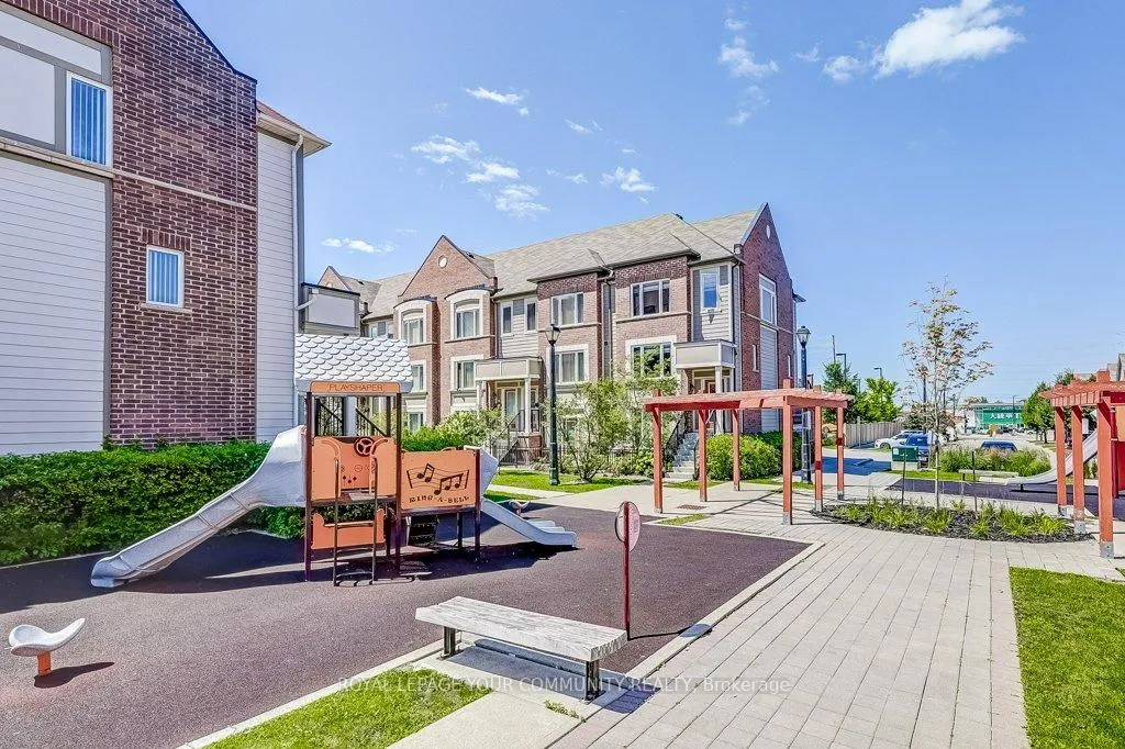 Photo 34 of 73 Burton Howard Drive, Aurora, Bayview Northeast — HOMEH