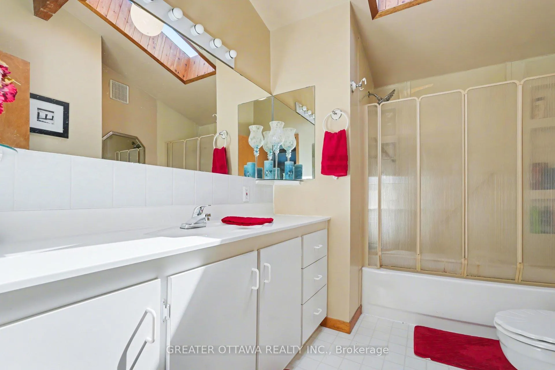 Photo 15 of 686 John Kennedy Way N, Ottawa, Huntley Ward (South West) — HOMEH