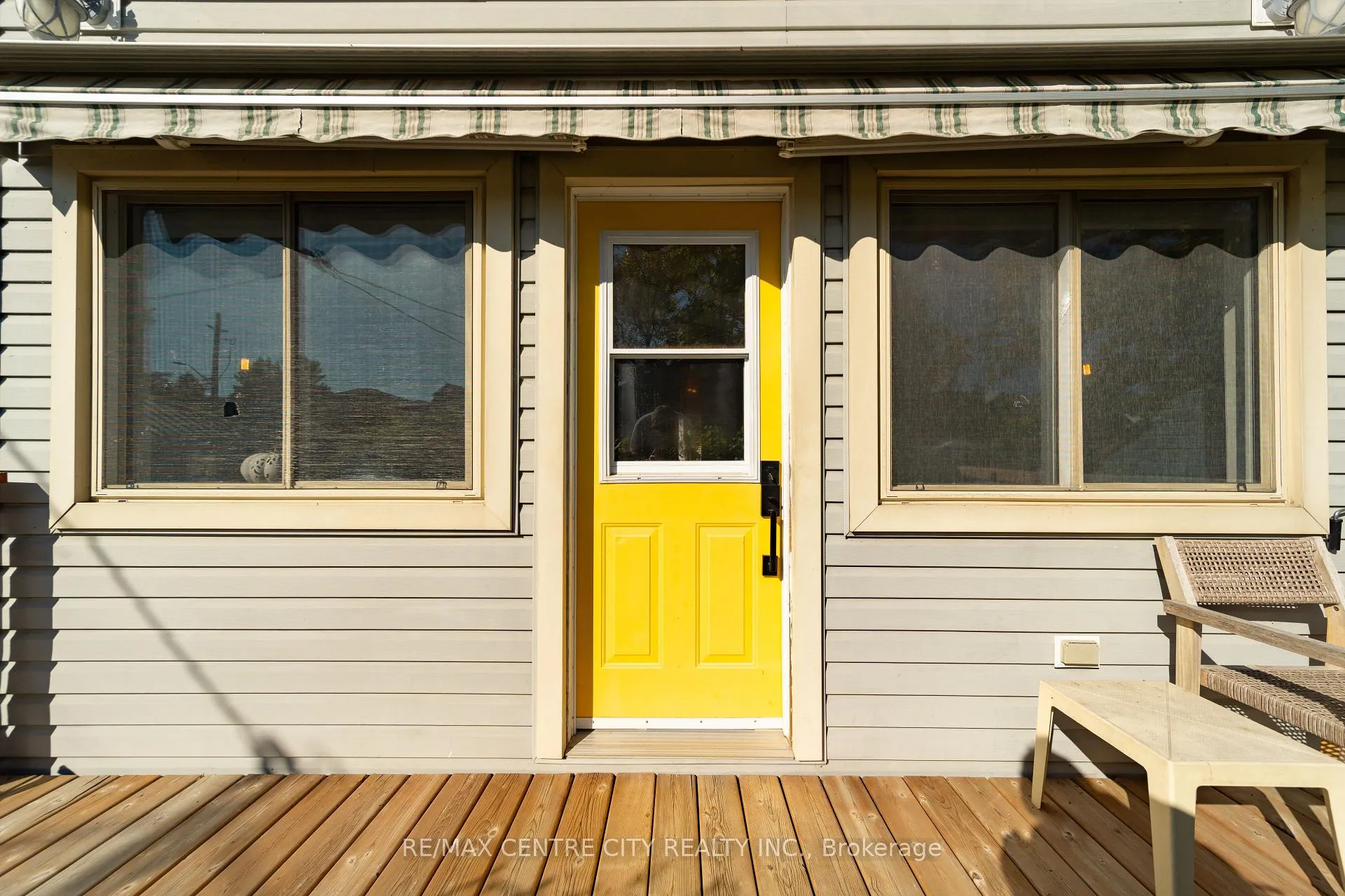 Photo 7 of 417 Edith Cavell Boulevard, Central Elgin, Rural Central Elgin — HOMEH