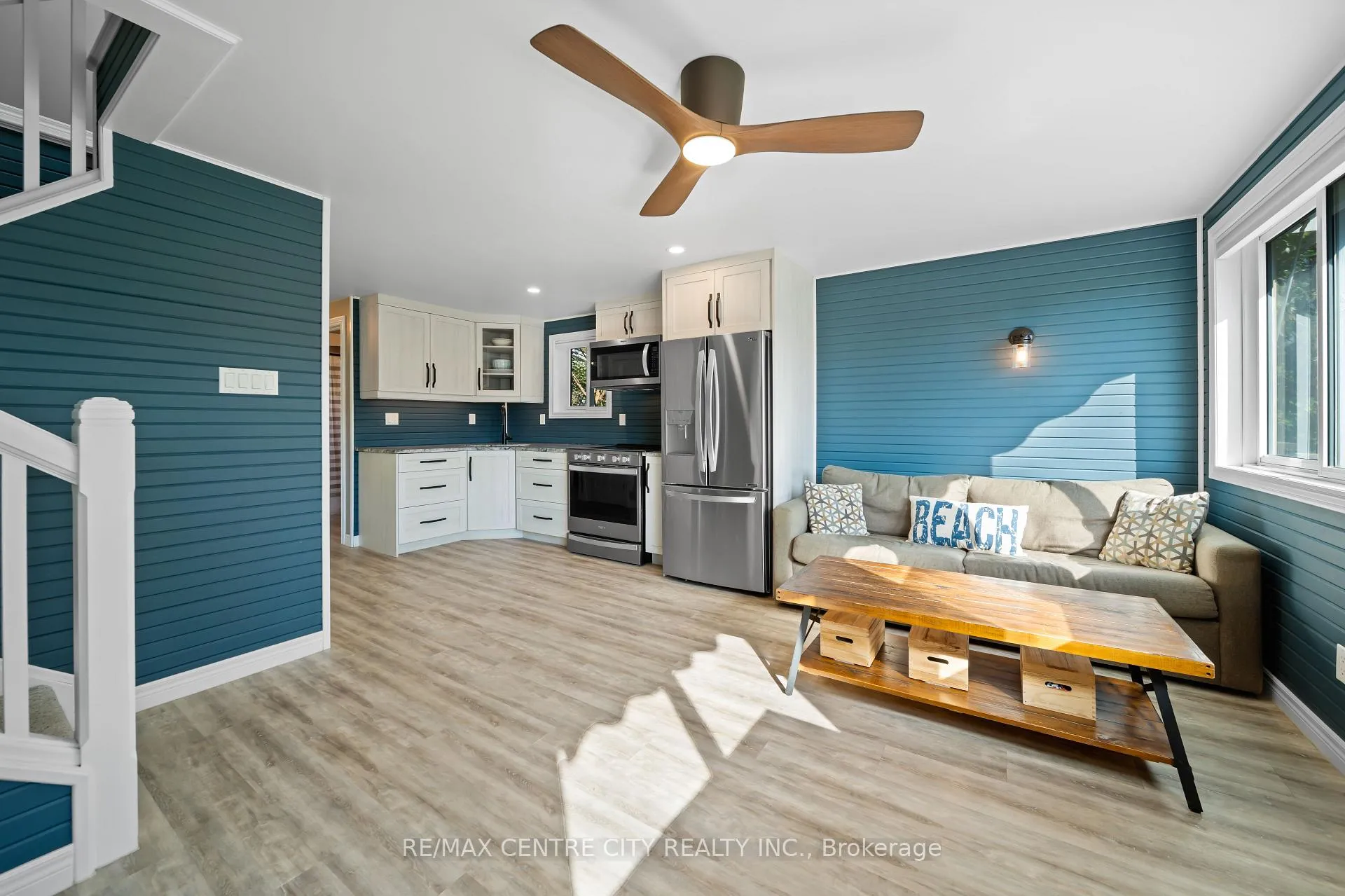 Photo 13 of 417 Edith Cavell Boulevard, Central Elgin, Rural Central Elgin — HOMEH