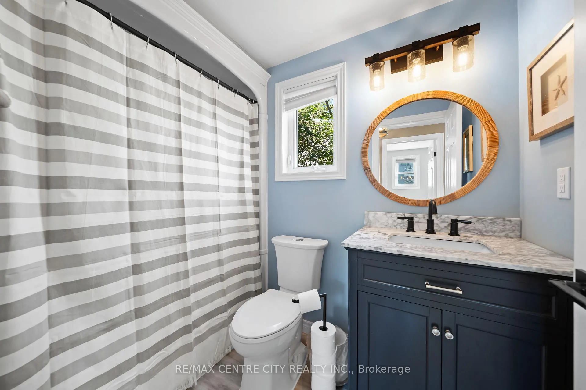 Photo 21 of 417 Edith Cavell Boulevard, Central Elgin, Rural Central Elgin — HOMEH