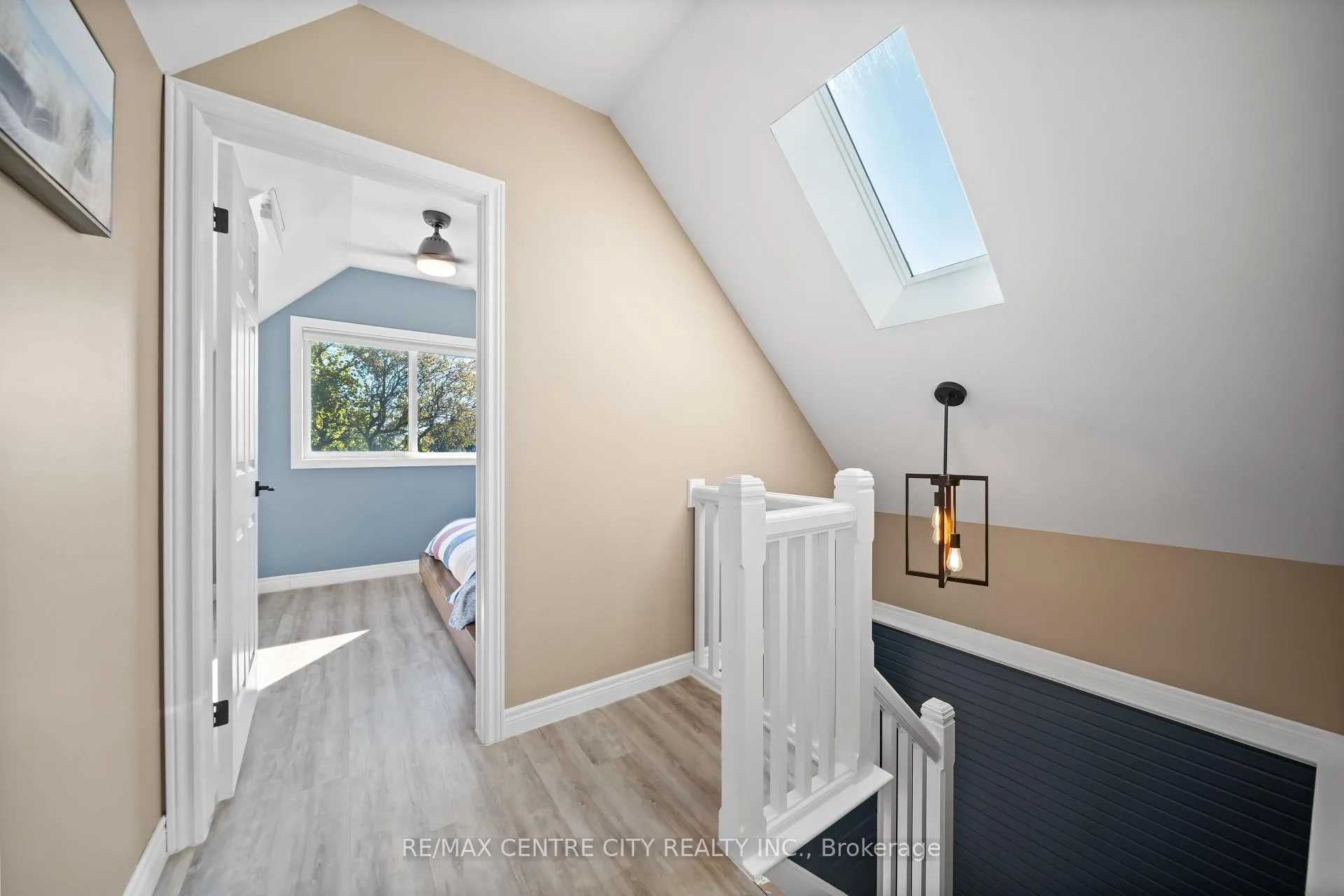 Photo 23 of 417 Edith Cavell Boulevard, Central Elgin, Rural Central Elgin — HOMEH