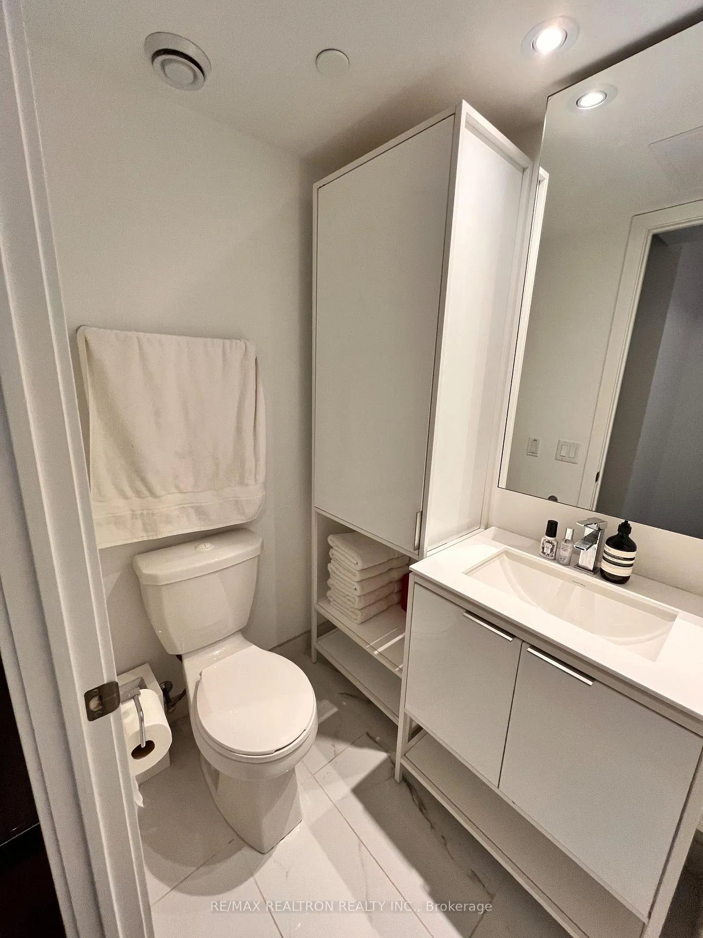 Photo 31 of Unit 229, 77 Shuter Street, Toronto, Church-Yonge Corridor — HOMEH