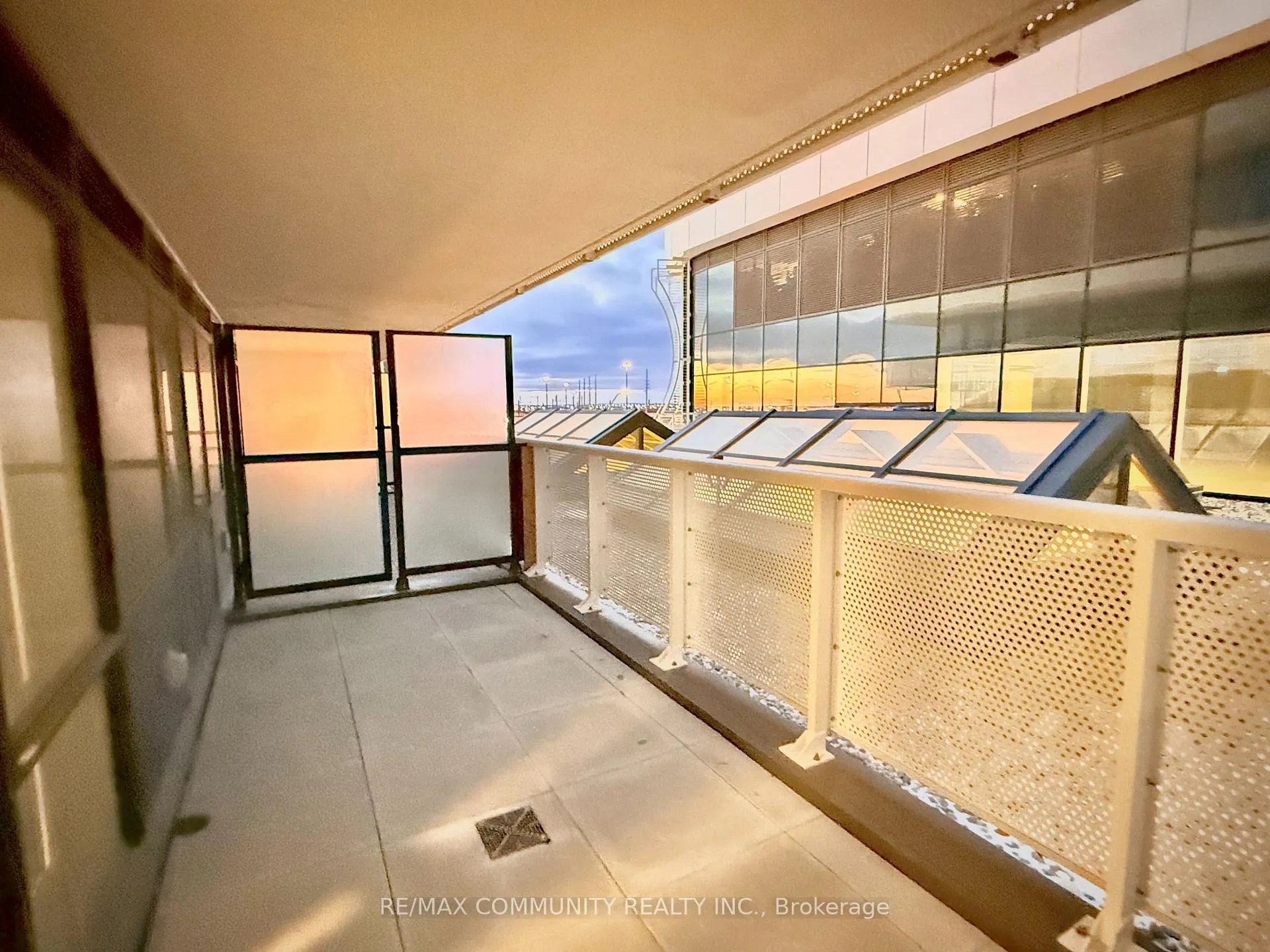 Photo 11 of Unit 317, 195 Commerce Street, Vaughan, Vaughan Corporate Centre — HOMEH
