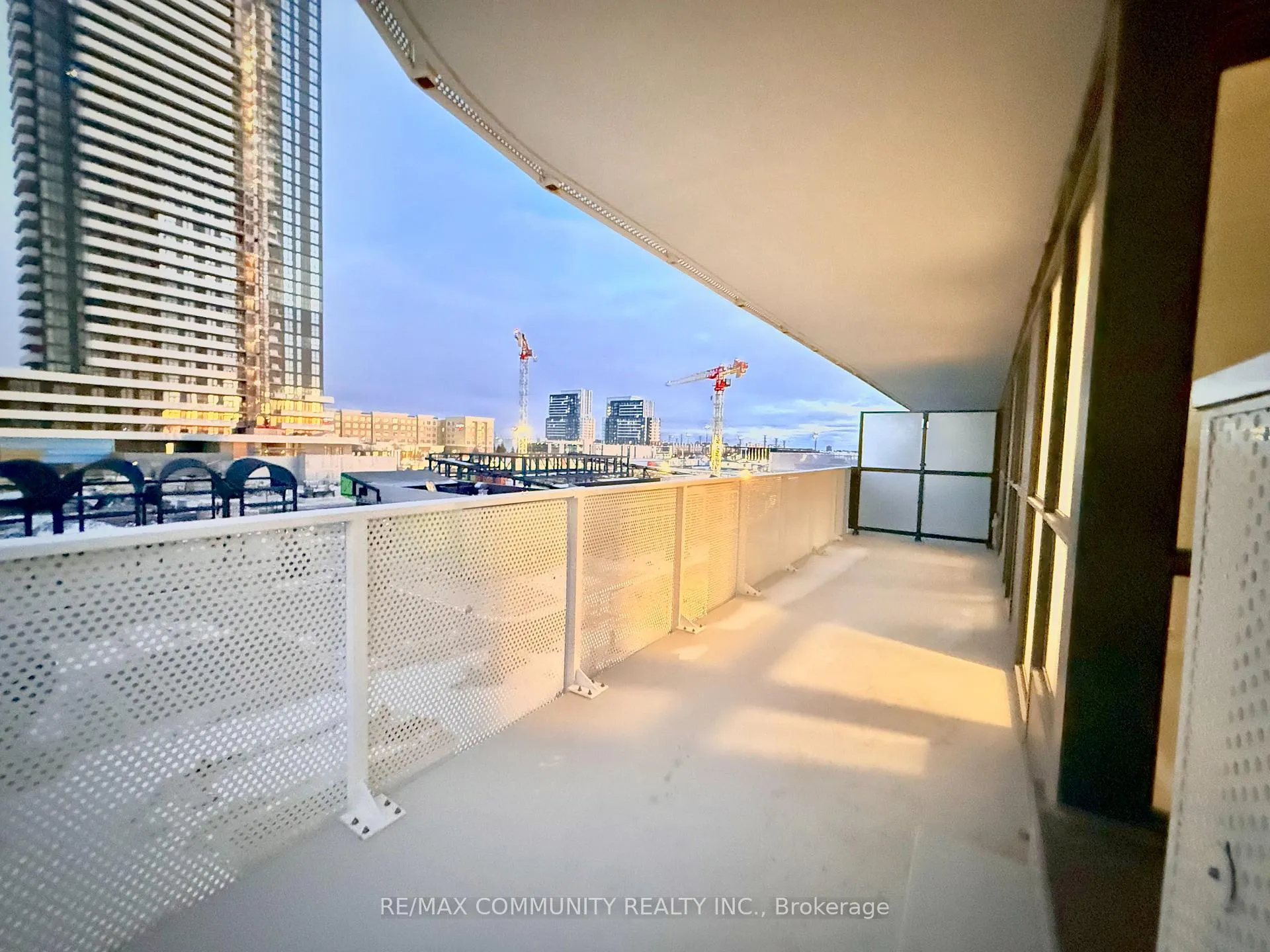 Photo 13 of Unit 317, 195 Commerce Street, Vaughan, Vaughan Corporate Centre — HOMEH