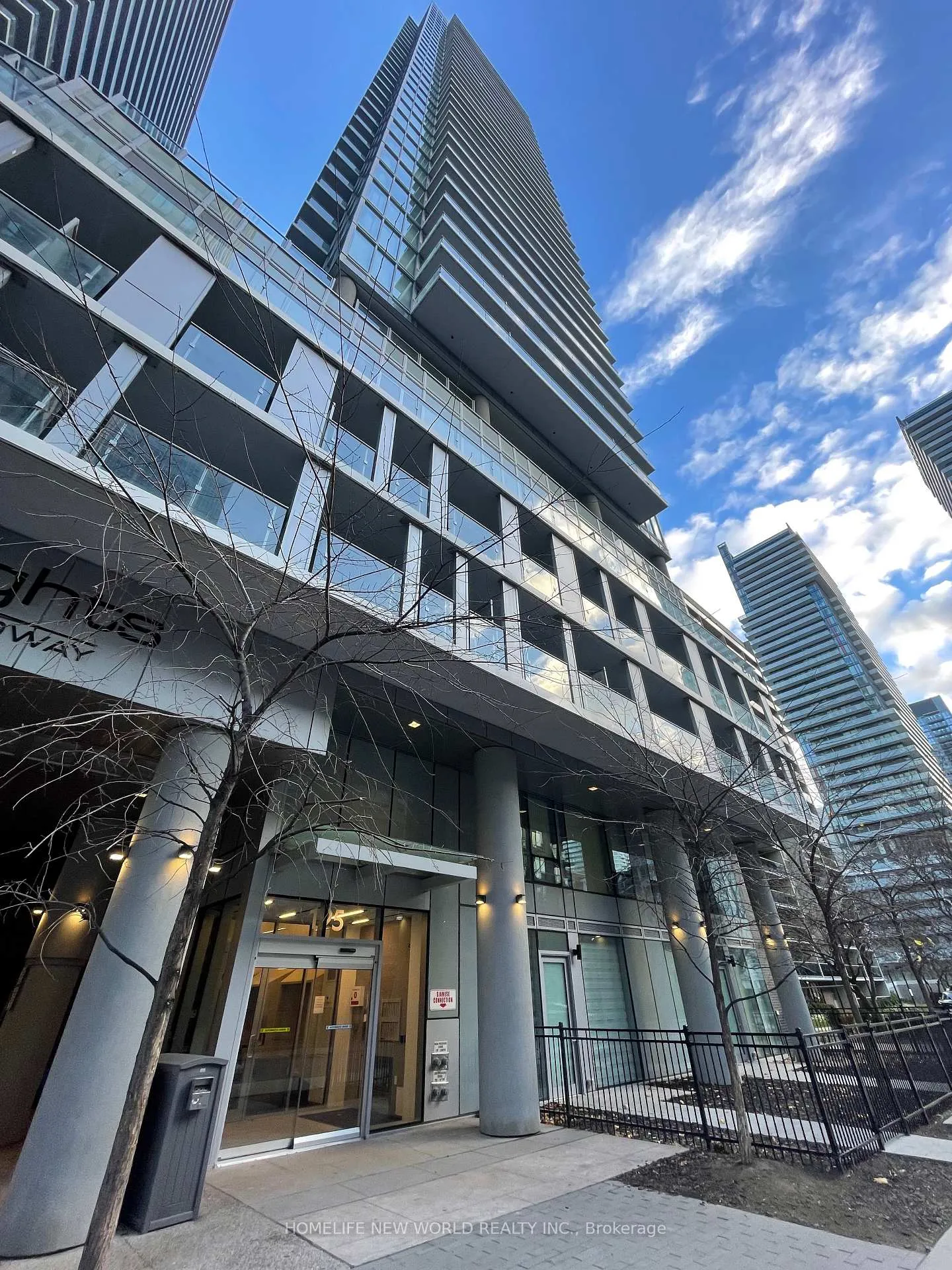 Front of Unit 3302, 195 Redpath Ave