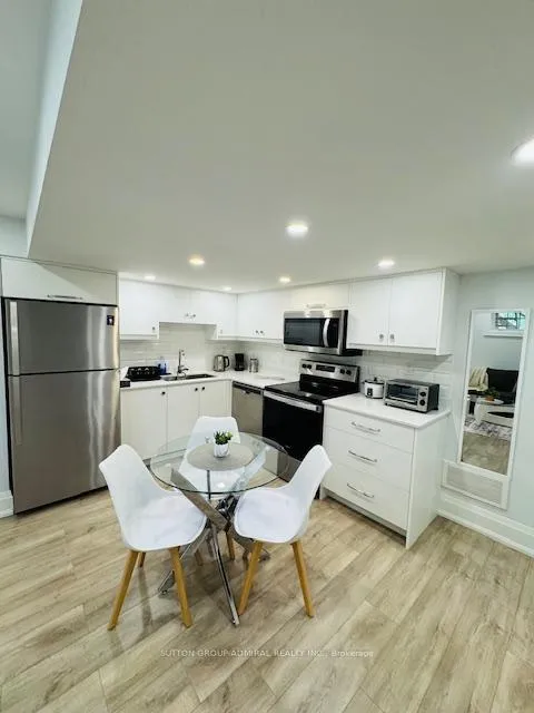 Photo 4 of Unit Two, 112 Thomas Cook Avenue, Vaughan, Patterson — HOMEH