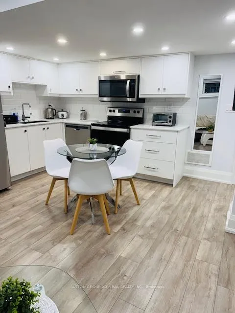 Photo 7 of Unit Two, 112 Thomas Cook Avenue, Vaughan, Patterson — HOMEH