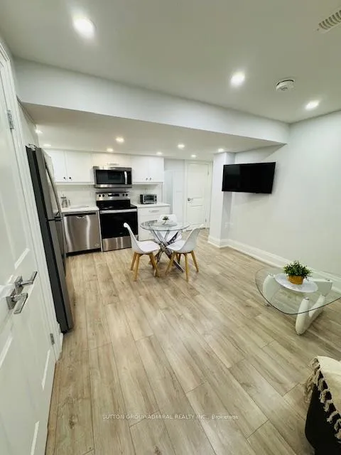 Photo 10 of Unit Two, 112 Thomas Cook Avenue, Vaughan, Patterson — HOMEH