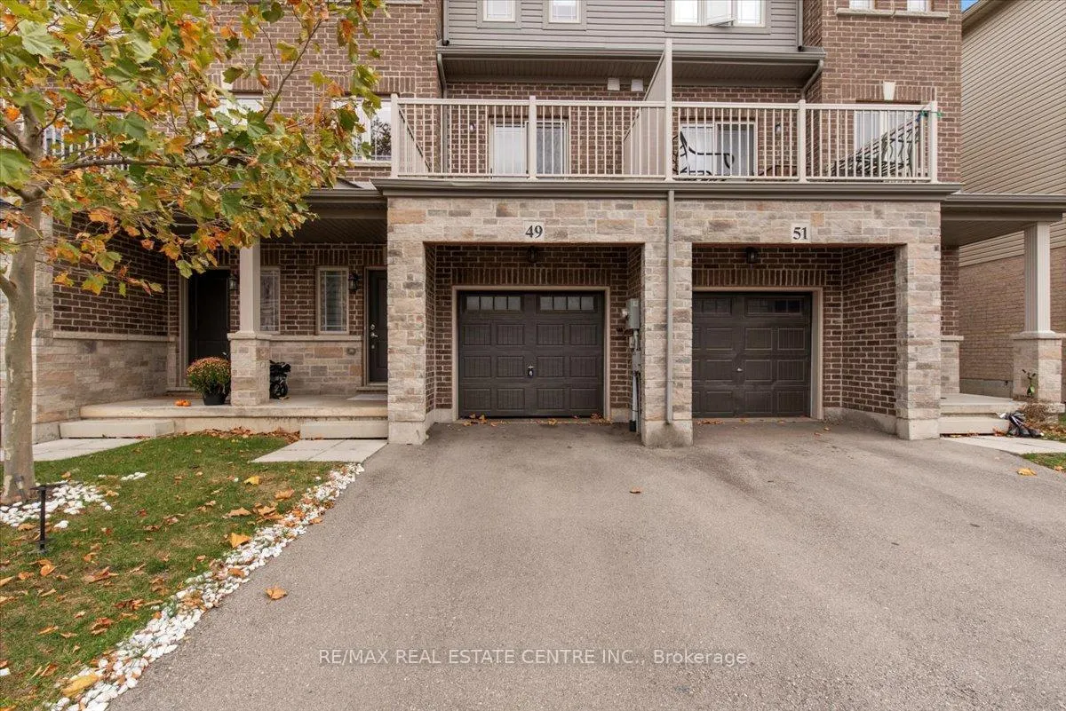 Photo 3 of 49 Crossings Way, Hamilton, Rymal — HOMEH
