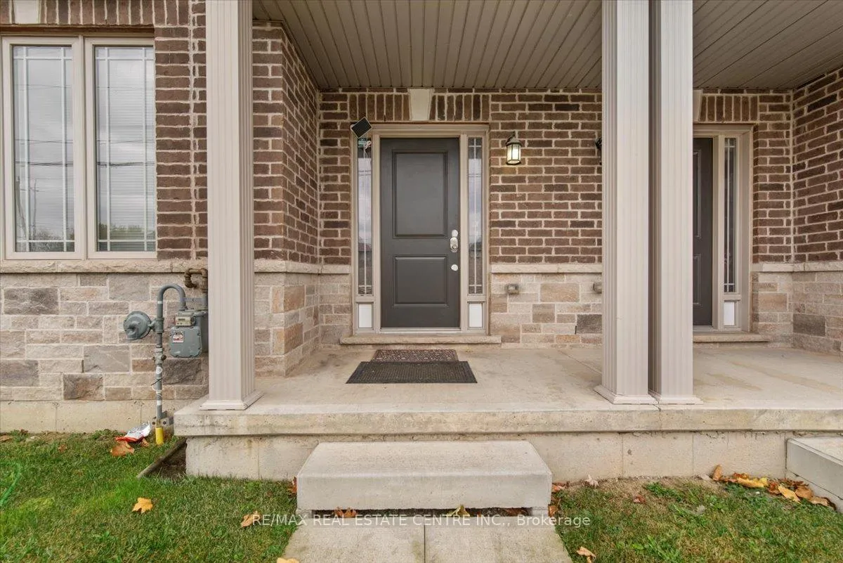 Photo 5 of 49 Crossings Way, Hamilton, Rymal — HOMEH