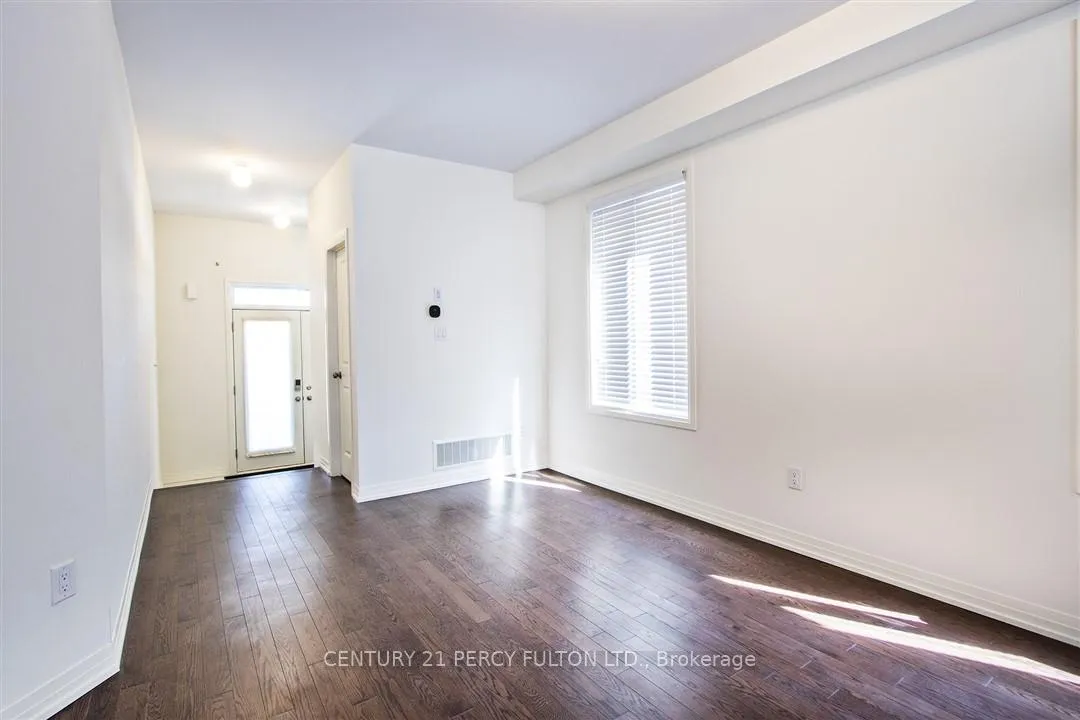 Photo 5 of 62 Cryderman Lane, Clarington, Bowmanville — HOMEH