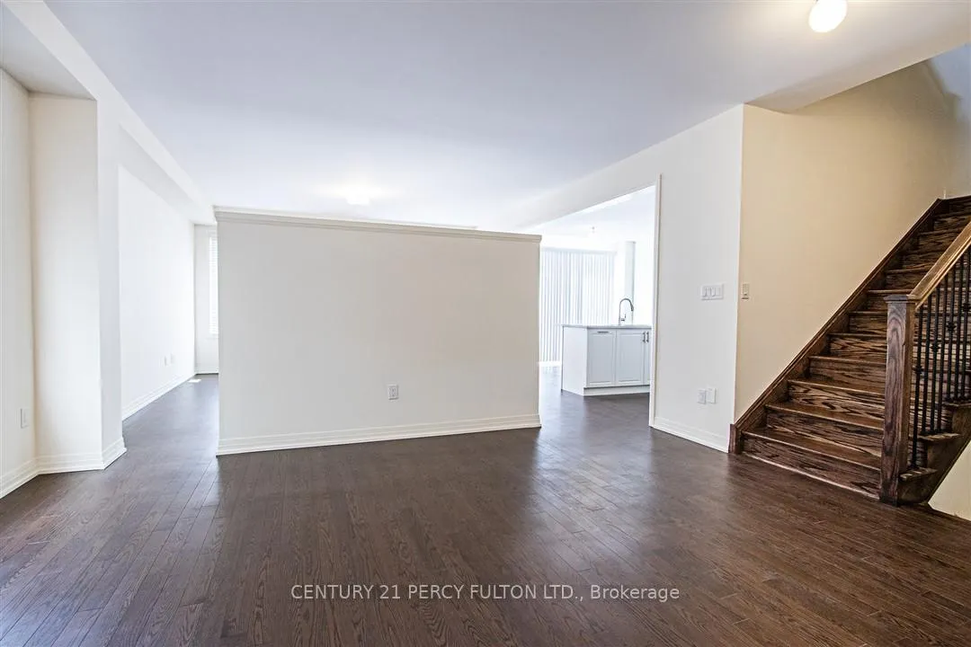 Photo 7 of 62 Cryderman Lane, Clarington, Bowmanville — HOMEH