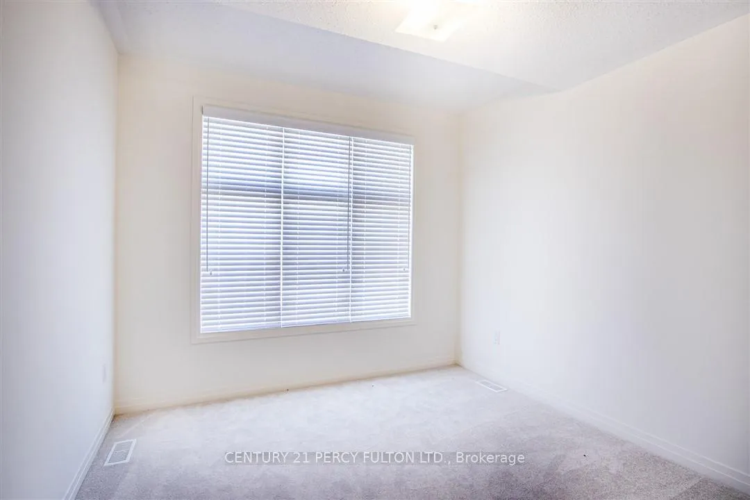 Photo 23 of 62 Cryderman Lane, Clarington, Bowmanville — HOMEH