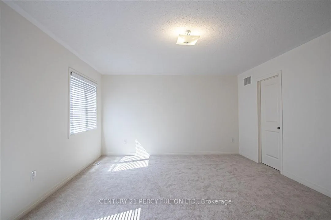 Photo 31 of 62 Cryderman Lane, Clarington, Bowmanville — HOMEH