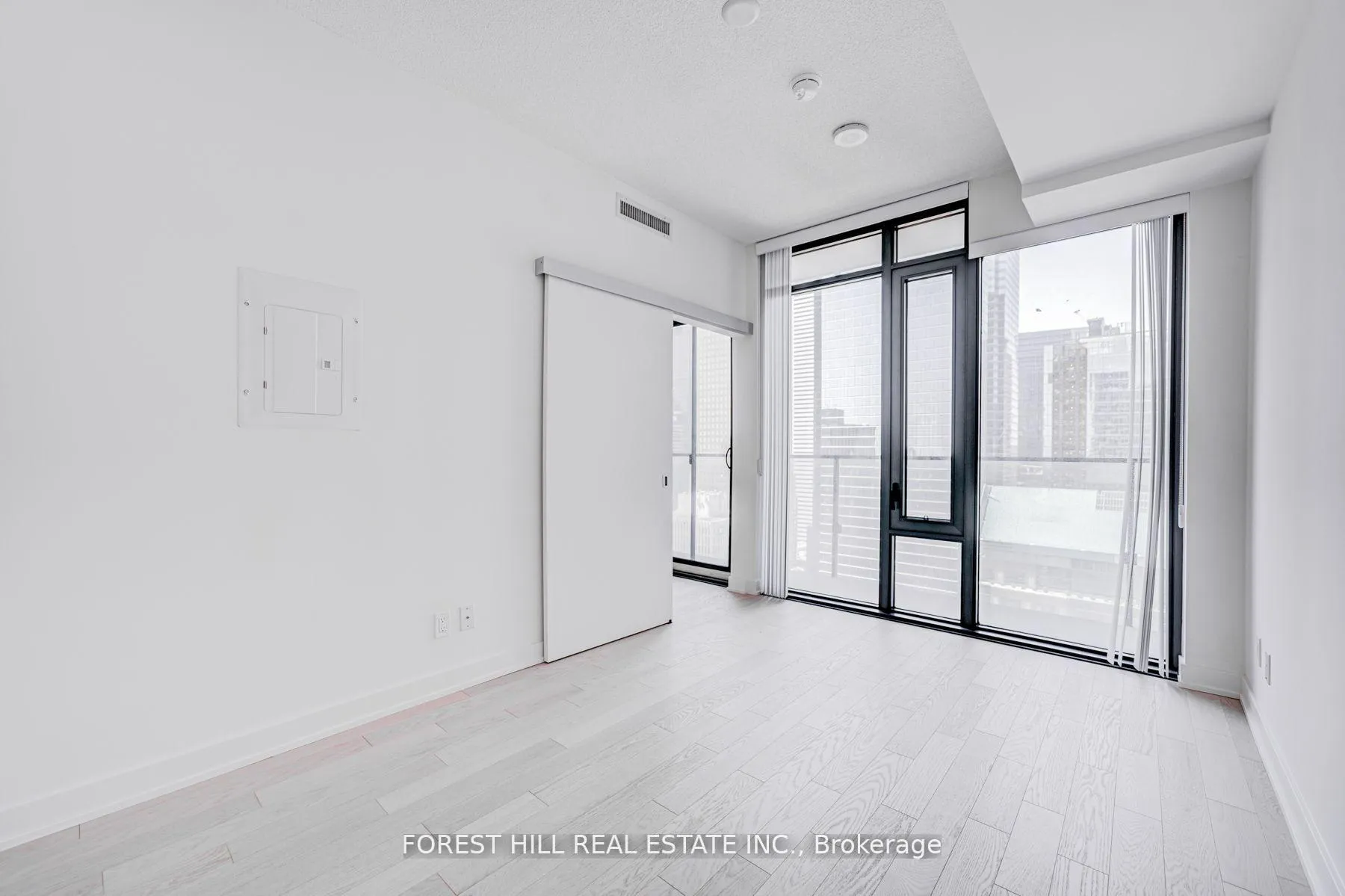 Photo 10 of Unit 3107, 25 Richmond Street E, Toronto, Church-Yonge Corridor — HOMEH