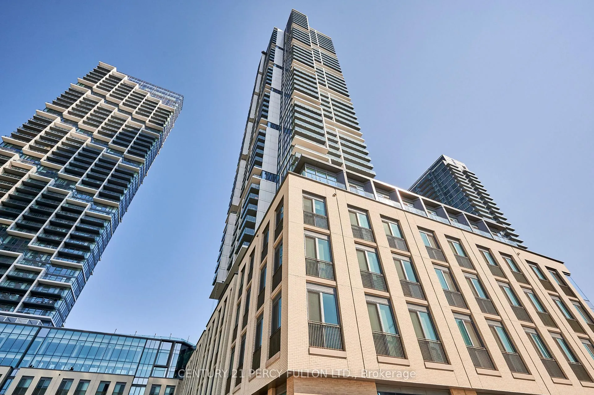 Photo 9 of Unit 4207, 7890 Jane Street, Vaughan, Vaughan Corporate Centre — HOMEH