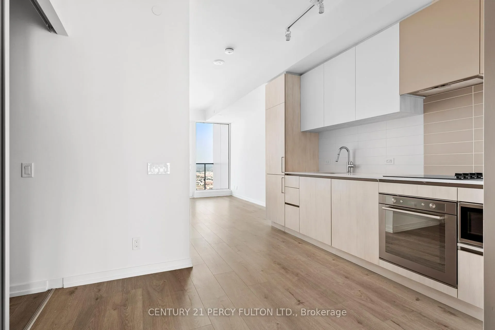 Photo 11 of Unit 4207, 7890 Jane Street, Vaughan, Vaughan Corporate Centre — HOMEH
