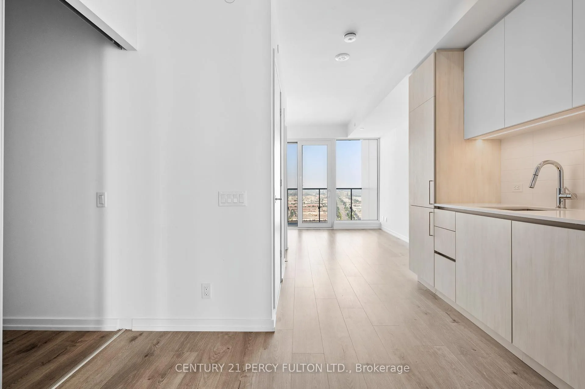 Photo 13 of Unit 4207, 7890 Jane Street, Vaughan, Vaughan Corporate Centre — HOMEH