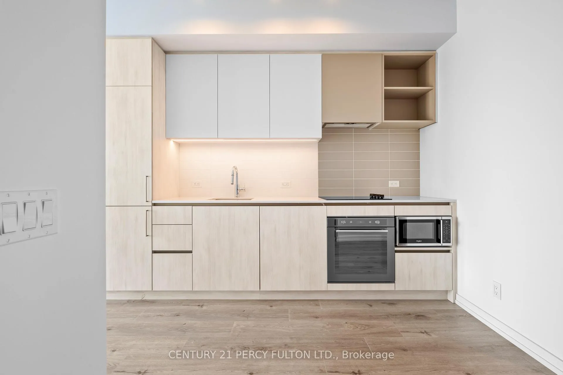 Photo 14 of Unit 4207, 7890 Jane Street, Vaughan, Vaughan Corporate Centre — HOMEH