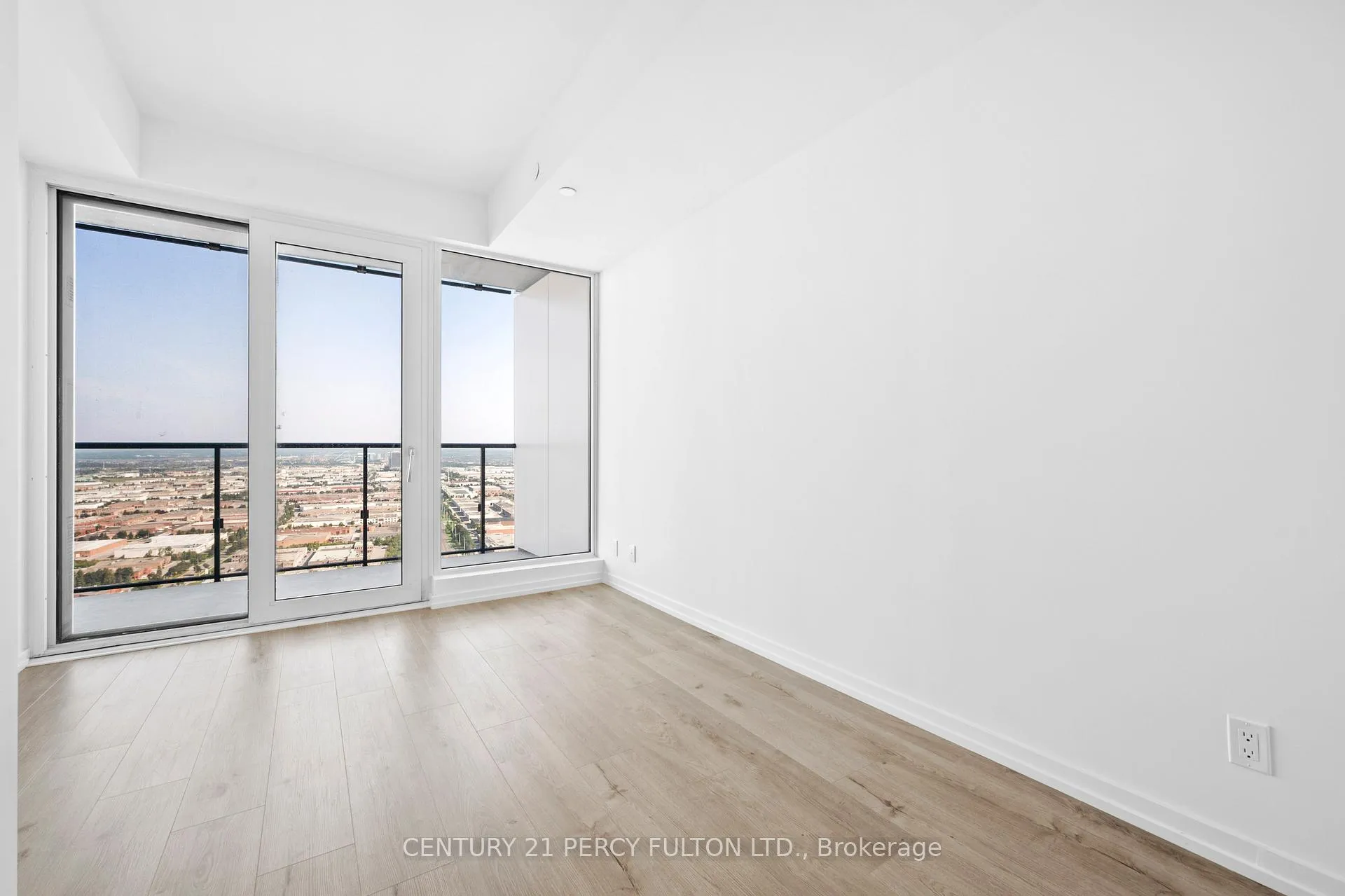 Photo 26 of Unit 4207, 7890 Jane Street, Vaughan, Vaughan Corporate Centre — HOMEH