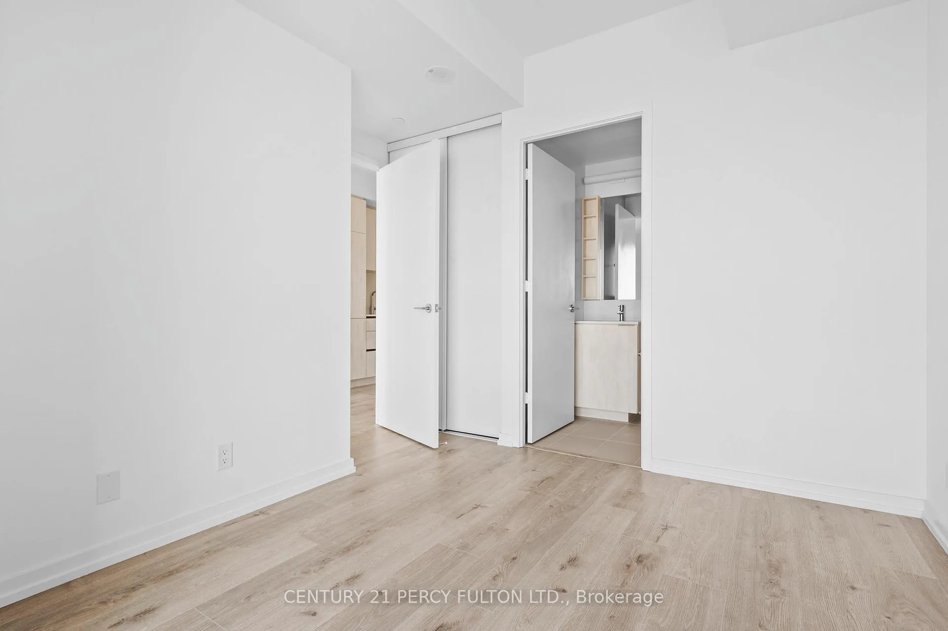 Photo 31 of Unit 4207, 7890 Jane Street, Vaughan, Vaughan Corporate Centre — HOMEH
