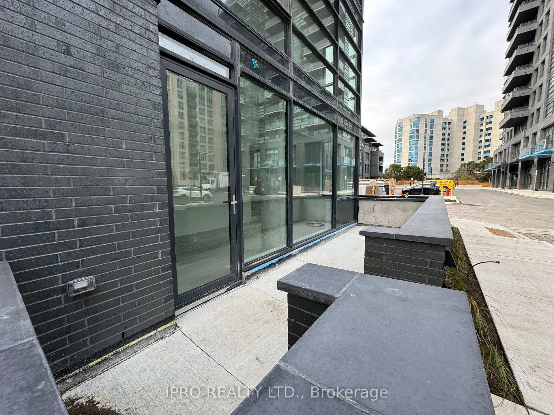 Photo 2 of Unit 137, 1612 Charles Street, Whitby, Port Whitby — HOMEH