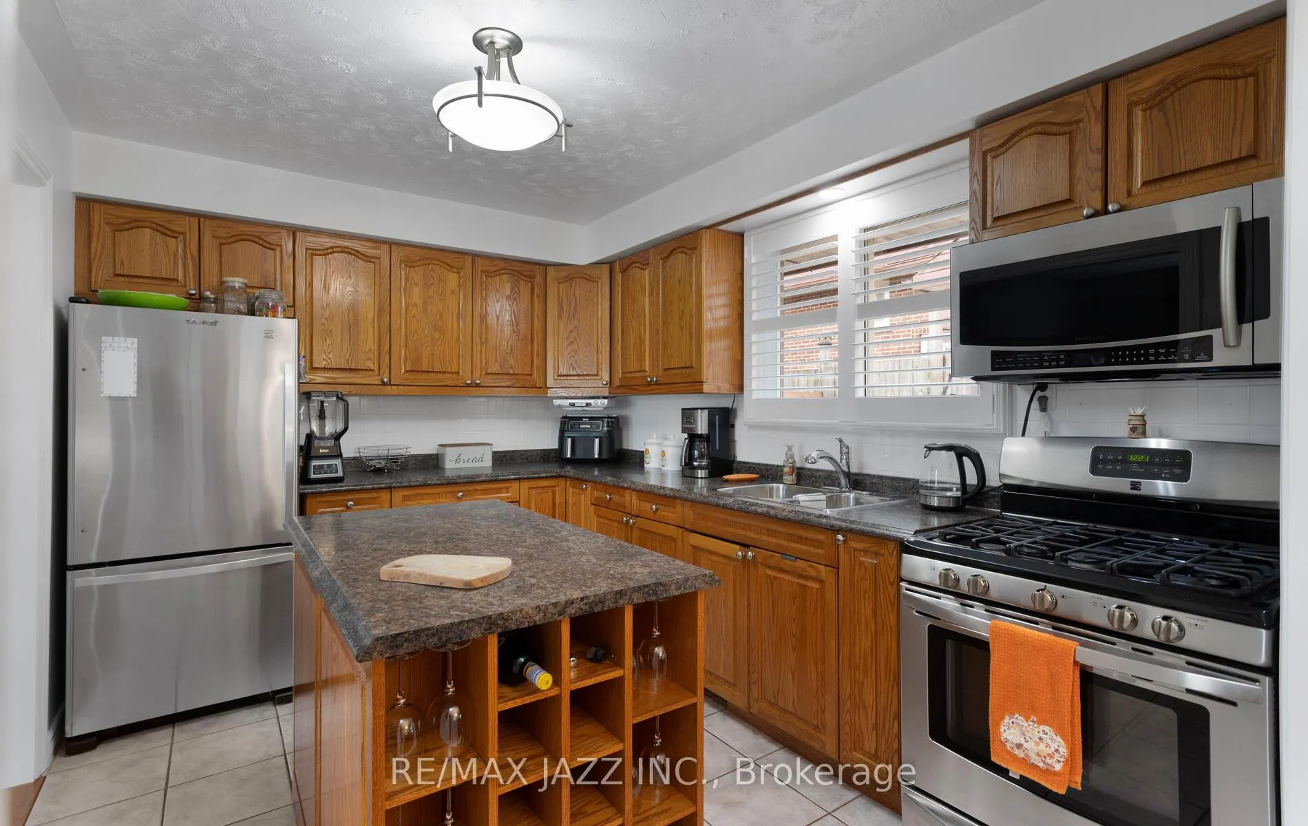 Photo 21 of 296 Inverness Drive, Oshawa, McLaughlin — HOMEH