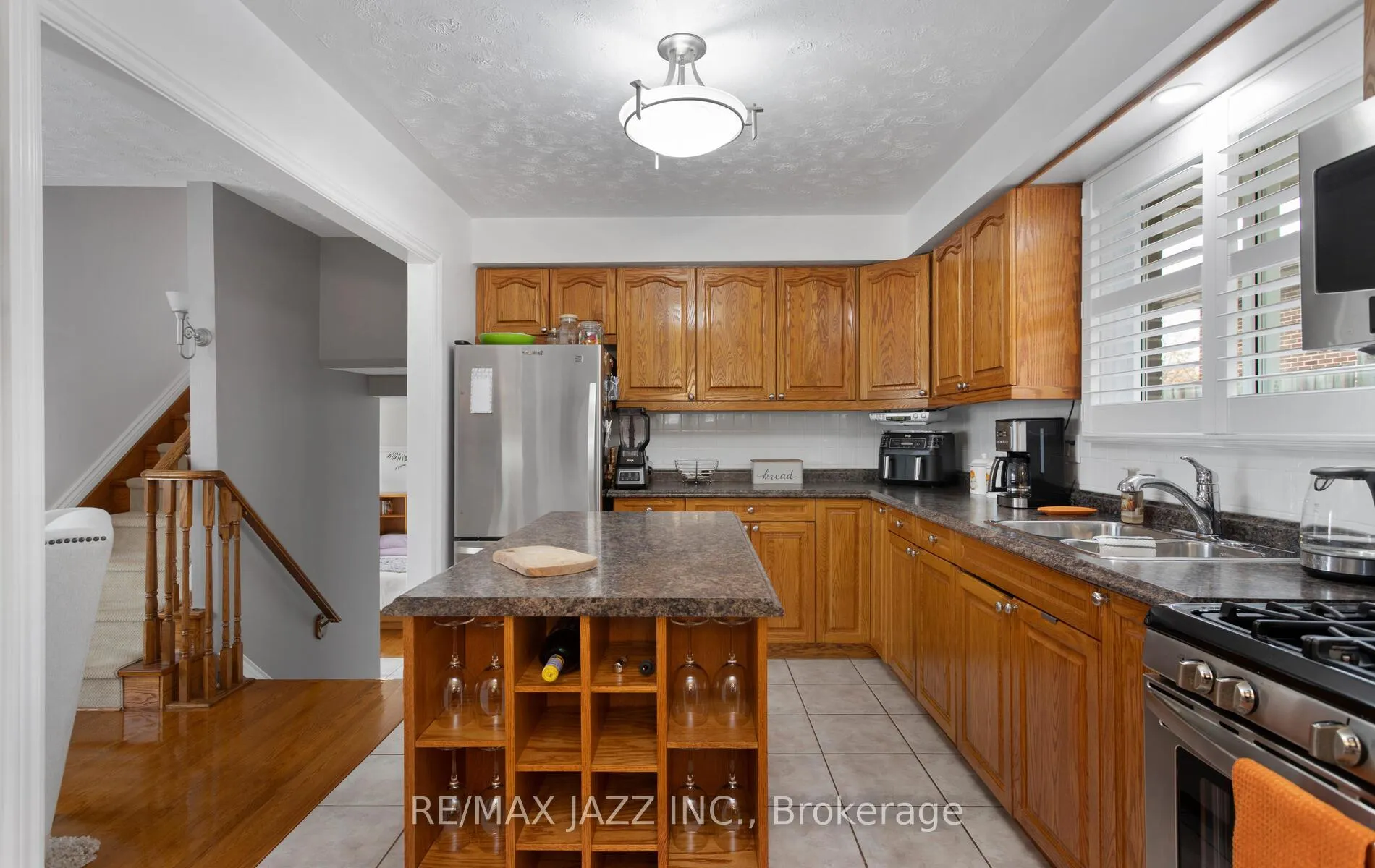 Photo 22 of 296 Inverness Drive, Oshawa, McLaughlin — HOMEH